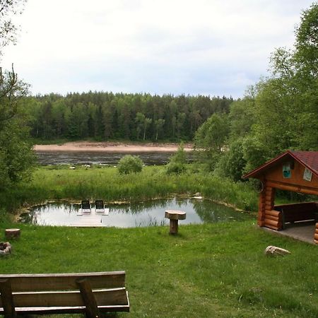 Nature Retreat "Upes Dizvietas" Krasław Zewnętrze zdjęcie